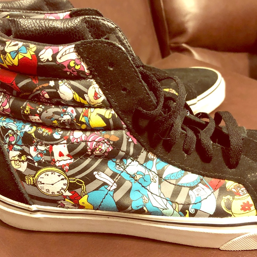 Disney Alice in Wonderland Vans